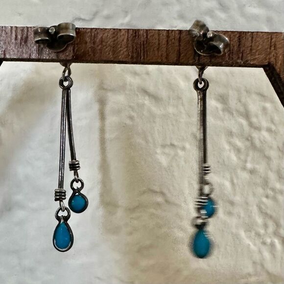 Sterling silver turquoise drop earrings - Picture 3 of 9